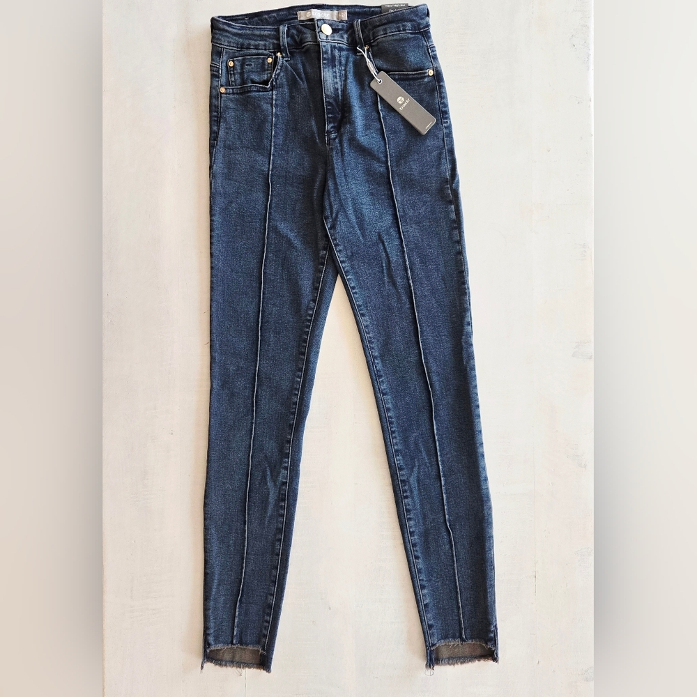 Tractr Dark Wash Skinny Premium Denim Jeans with Front Seams NWT